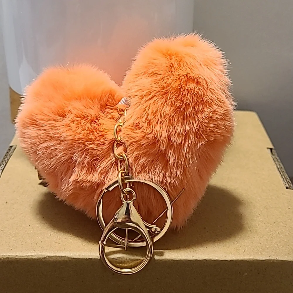 Fuzzy Heart Keychain Purse Charm Bag Charm Fluffy Orange‎ NEW Ladies